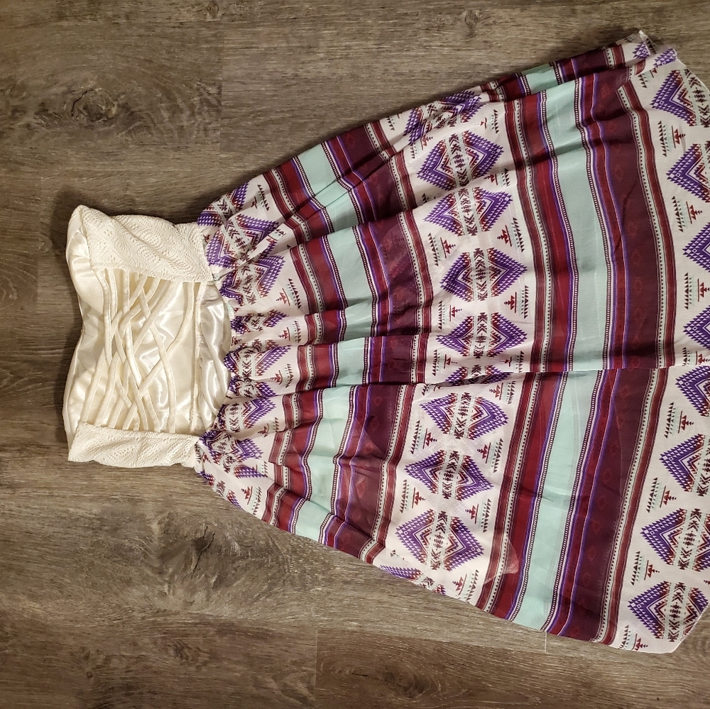 Dress - Picture 2 of 2